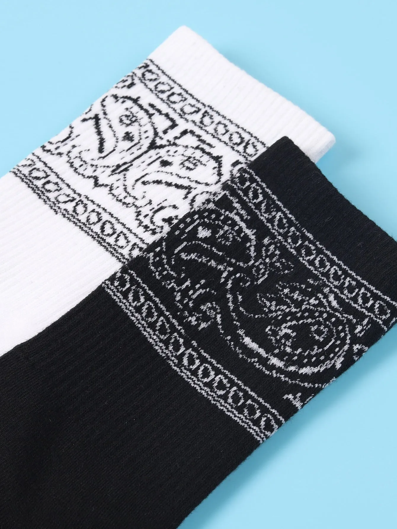 2pairs Paisley Print Crew Socks Silly Socks for Men Funky Socks Funny Socks
